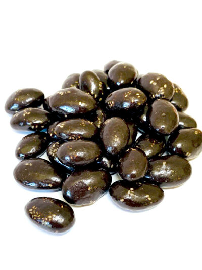 Almendra con chía y chocolate sin azúcar.